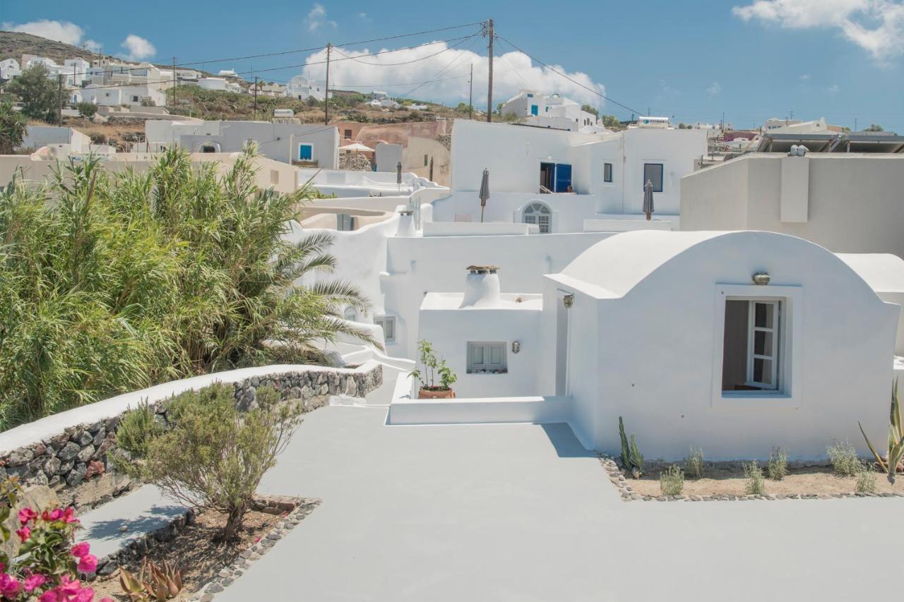 Aqua Serenity Luxury Suites Santorini Foinikiá Exterior photo